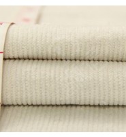 纱线的线密度对织物有何影响?织物中经纬纱线密度的配合一般有几种方式?